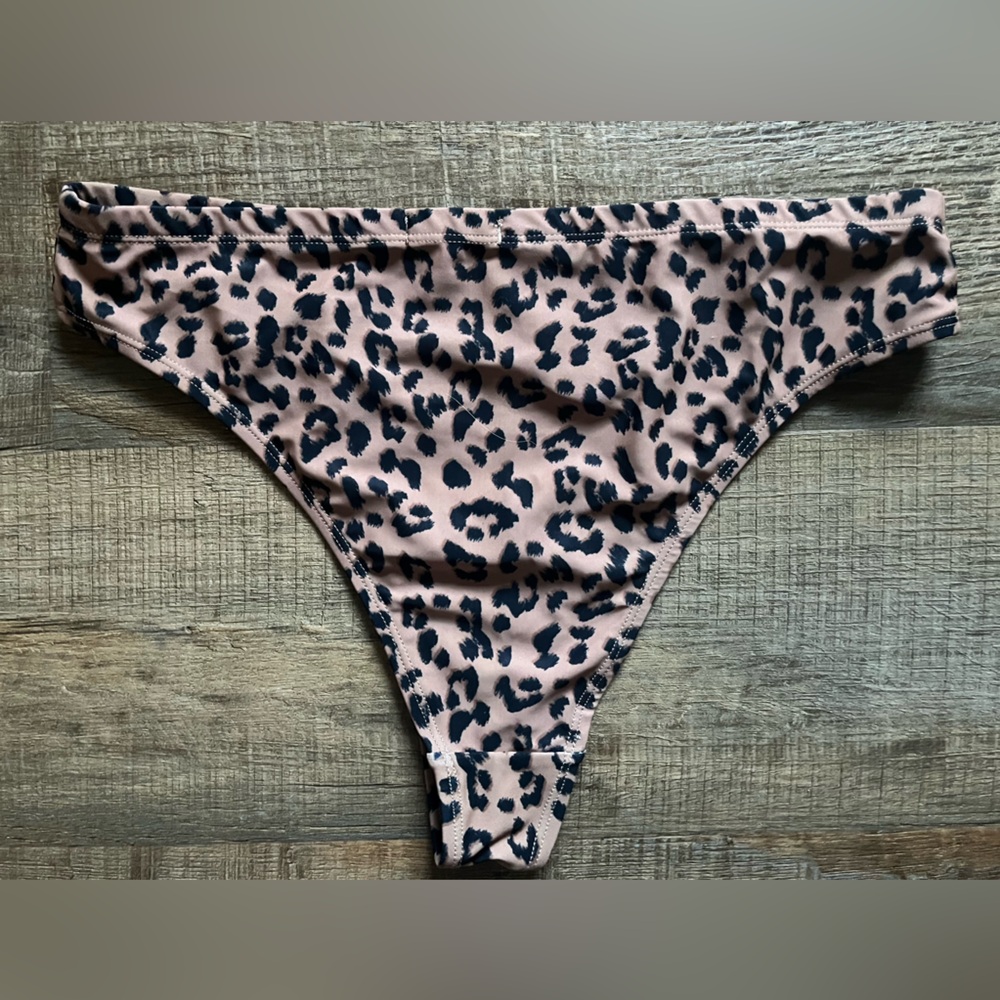 Nasty Gal Animal Print one shoulder Bikini Set. Women’s Size 8 - Picture 5 of 6